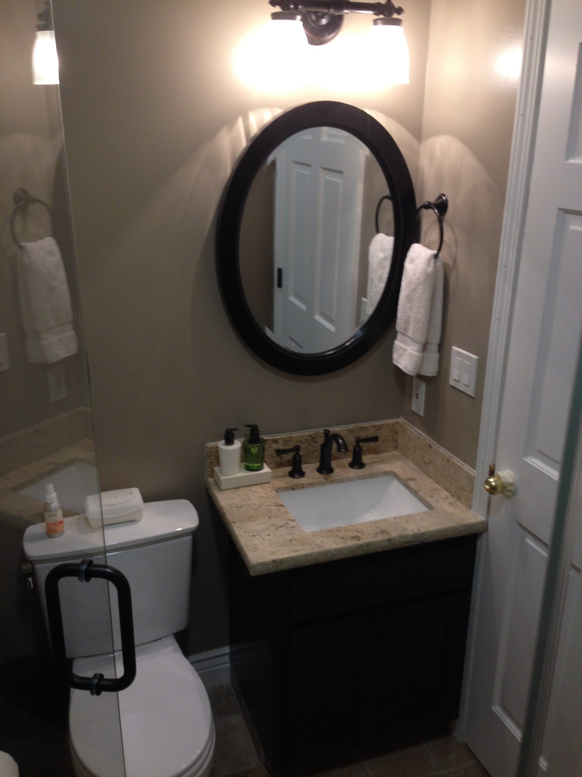 1980’s bathroom gets a simple and in-expensive makeover